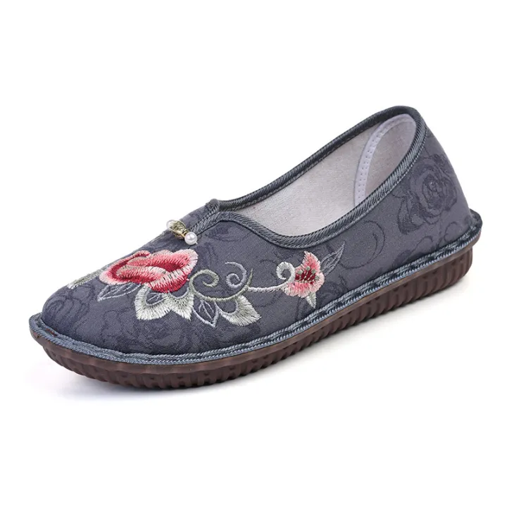 Old%20Beijing%20cloth%20women's%20anti%20slip%20soft%20sole,%20comfortable%20mother's%20middle-aged%20and%20elderly%20grandmother%20flat%20sole%20single%20shoes,%20Hanfu%20embroidered%20shoes%20-%20Image%206