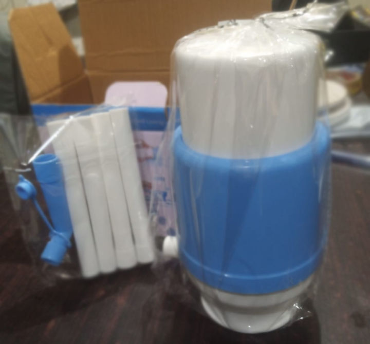 Manual%20Water%20Pump%20For%2019%20Liter%20Cans%20-%20Bottle%20Water%20Pump%20Dispenser%20-%20Image%204