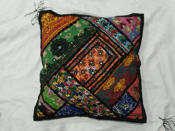 Multicolor%20Patchwork%20Cushion%20Cover%20Set%20of%202%20%E2%80%93%20Sofa%20&%20Living%20Room%20Decor%20Pillow%20Case%20-%20Image%2010