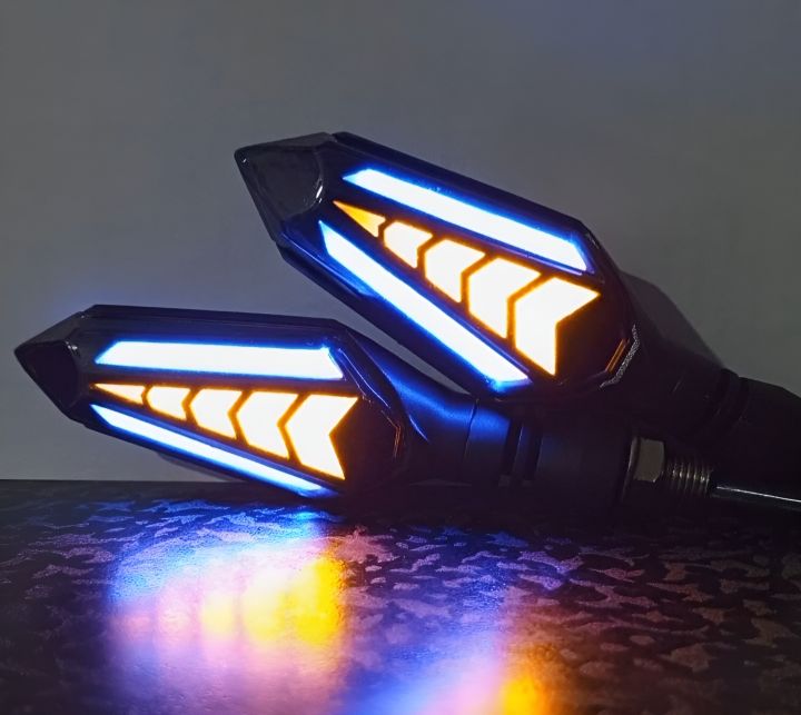Bike%20Indicator%20Slides%20Arrow%20Running%20Style%20With%20LAVA%20DRL%20Yellow-White/Yellow-Red/Yellow-Blue%20(2%20Piece%20Set)%20%7C%20Fancy%20Universal%20Indicator%20For%20Motorcycle%20%7C%20Mini%20Fancy%20Indicator%20for%20Bike%20-%20Image%204