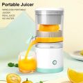 Electric Juice Presser USB Charging Citrus Juicer Portable Juicer Orange Juicer, Portable Electric Citrus Juicer Rechargeable Orange Juicer Lemon Squeezer with USB Outlet. 