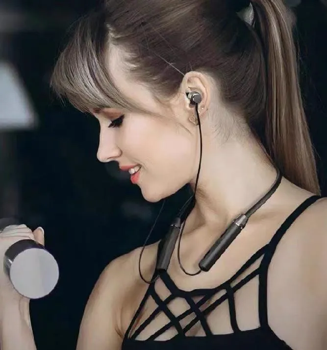 Original%20Sports%20Wireless%20Magnetic%20Handfree%20Bluetooth%20Sports%20Wireless%20Earphone%20Genuine%20Bluetooth%20Handsfree%20with%20mic%20Good%20Quality%20Sound%20M5%20Handsfree%20with%20Bluetooth%20Connectivity%20-%20Image%203