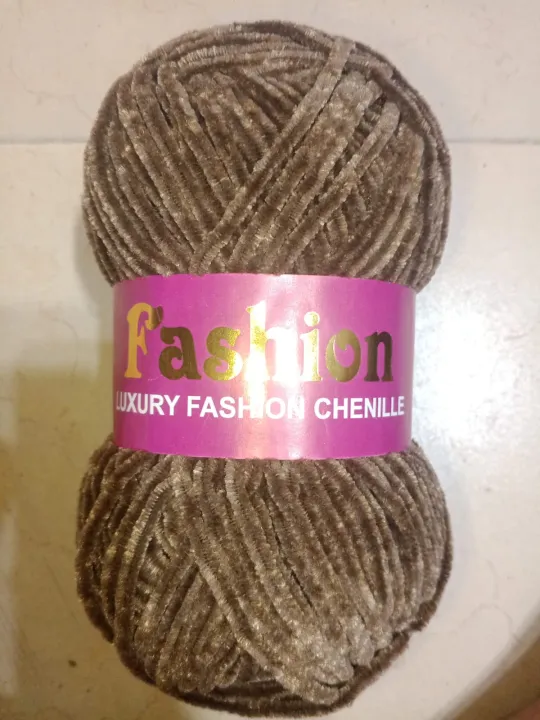 Super%20Soft%20Fashion%20Velvet%20Yarn%20Baby%20Chunky%20Blanket%20Yarn%20Chenille%20Fluffy%20Yarns%20for%20Knitting%20and%20Crochet%20-%20Image%204