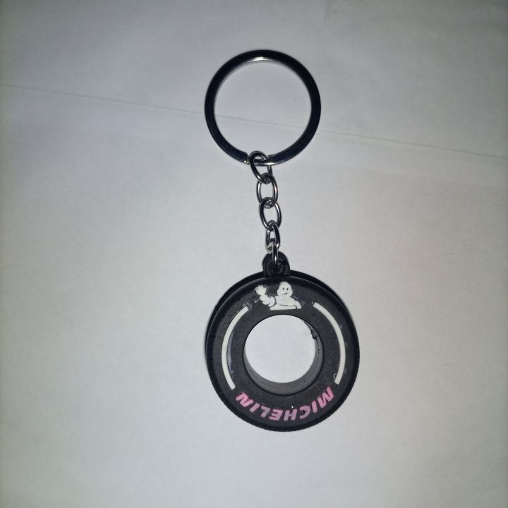 Stylish%20Tire%20Shape%20Rubber%20Keycahin%20-%20Image%206