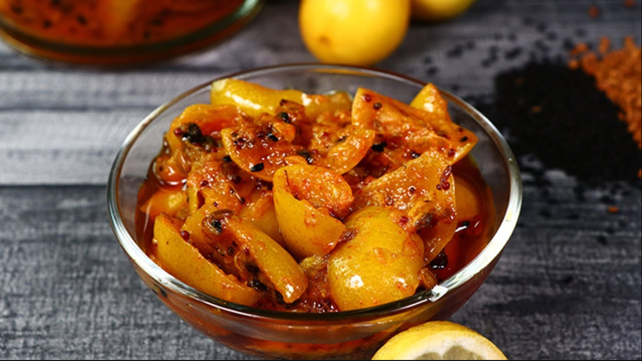 desi%20Home%20Made%20Lemon%20Pickle%20/%20Lemon%20Achaar%20/%20Ghar%20ka%20Achar%20-%20250%20Gram%20-%20Image%204