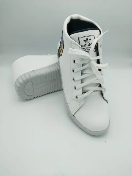 Stylsih%20And%20New%20Design%20Sneakers%20For%20Womens%20-%20Image%205