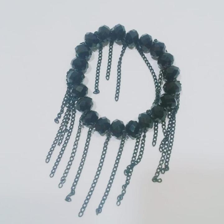Tassel%20Beaded%20Charm%20Bracelet%20-%20Image%203