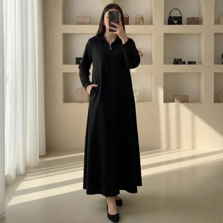 Long%20Zipper%20Hoodie%20Winter%20Fleece%20Abaya%20for%20Women%20%7C%20Modest%20Modern%20Muslim%20Hijab%20Wear%20%7C%20Winter%20Long%20Coat%20Jacket%20-%20Image%202