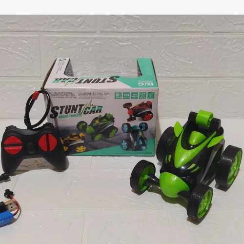 Remote%20Control%20Stunt%20Car%20Battery%20Operated%20360%20Rotation%20Car%20-%20Image%207