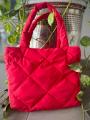 Lightweight Quilted Tote Bag - Autumn/Winter Design with Spacious Interior and Zip Pocket. 