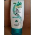 Cucumber & mint Cleansing milk 259ml. 