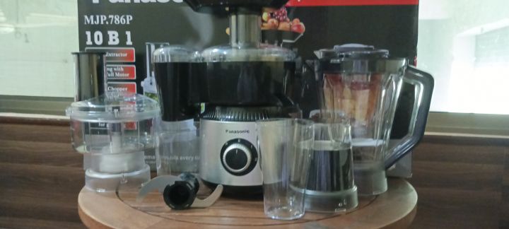 Panasonic%20Food%20Factory%20Juicer,%20Meat%20Chopper%20With%20Blender,%20Whisker,%20Vegetable%20Cutters%20/%20Food%20Processor%20-%20Image%204