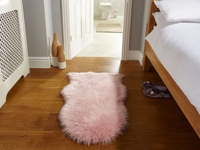 Faux%20Sheepskin%20Rug%20Fur%20Soft%20Shaggy%20Hairy%20Pink%20Floor%20Door%20Mat%20Home%20Decor%20Rug%202ft%20X%203ft%20-%20Quick%20Shipping%20-%20Image%202