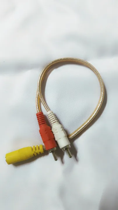 3.5mm%20Female%20to%202%20x%20RCA%20Male%20-%20RCA%20to%20AUX%20Y%20Stereo%20Splitter%20Cable,%20Black%20-%20Image%205