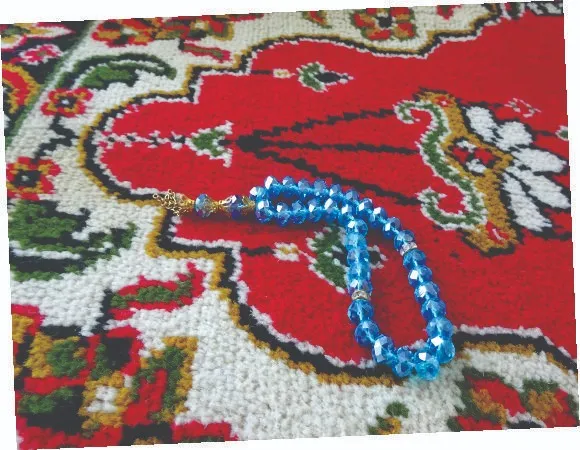 High%20Quality%20Soft%20Natural%20Woolen%20Prayer%20Rug/Mat%20%7C%20Jae%20Namaz%20-%20Image%203