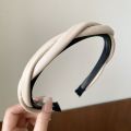 Korean Style Swivel PU Leather Bando, Retro Simple Anti-slip Headband Hair Accessory for Women. 