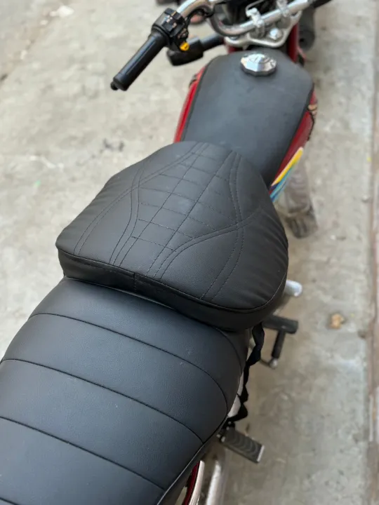 Water%20Proof%20Bike%20Seat%20Cushion%20/Motorcycle%20Seat%20Cover%20/%20Motor%20Bike%20Long%20Route%20Cushion%20Long%20Travel%20Seat%20Comfortable%20(Molty%20Foam%201inch)%20with%20fine%20quality%20Crocodile%20pattern%20stitching%20-%20Image%202