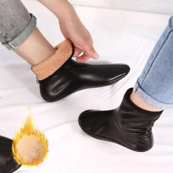 PU%20Leather%20Socks%20(Mozy)%20Rexine%20Stuff%20For%20Unisex%20-%20Image%203