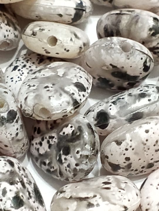 Pack%20of%2040gms%20Beads,%20Black%20White%20Oval%20Plastic%20Beads%20For%20DIY%20Jewelry%20Making,%20Jewelry,%20DIY,%20Dresses%20And%20Crafting%20Accessories.%20-%20Image%205