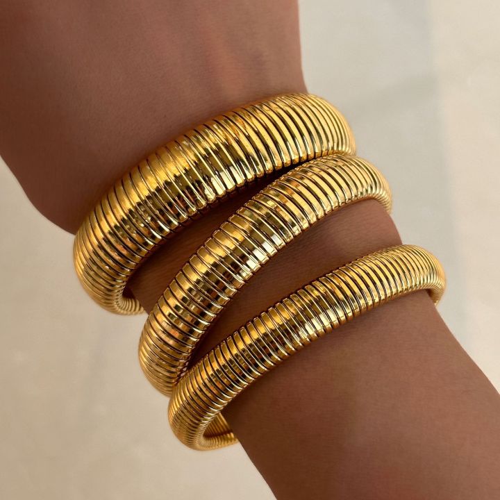 Killer Bzzo 18k Gold Plated Titanium Steel Bracelet Vintage Elastic Gypsy Polishing Bangle For Women Girls Fashion Aesthetic Jewelry
