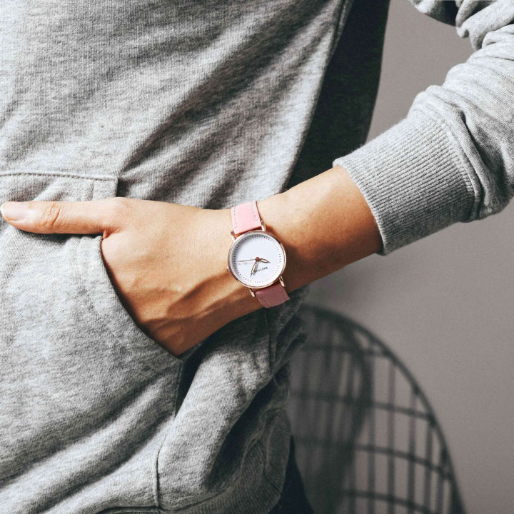Elegant%20Leather%20Watch%20for%20Girls%20New%20Fashion%20Pink%20Watch%20for%20Women%20Stylish%20Watch%20for%20Office%20and%20College%20Girls%20-%20Image%204