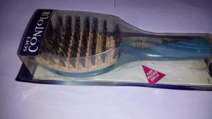 Vintage%20Goody%20Hair%20Brush%20-soft%20Contour%20USA%20-%20Image%204