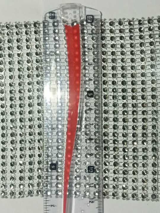 Silver%20Gold%2036%20/%2072%20Inches%20Cuttable%20Plastic%20Hollow%20Mesh%20Lace%20%E2%80%93%20Flexible%20DIY%20Craft%20Trim%20for%20Decorations%20&%20Projects%20-%20Image%2010