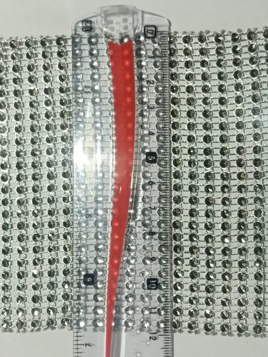 Silver%20Gold%2036%20/%2072%20Inches%20Cuttable%20Plastic%20Hollow%20Mesh%20Lace%20%E2%80%93%20Flexible%20DIY%20Craft%20Trim%20for%20Decorations%20&%20Projects%20-%20Image%2010