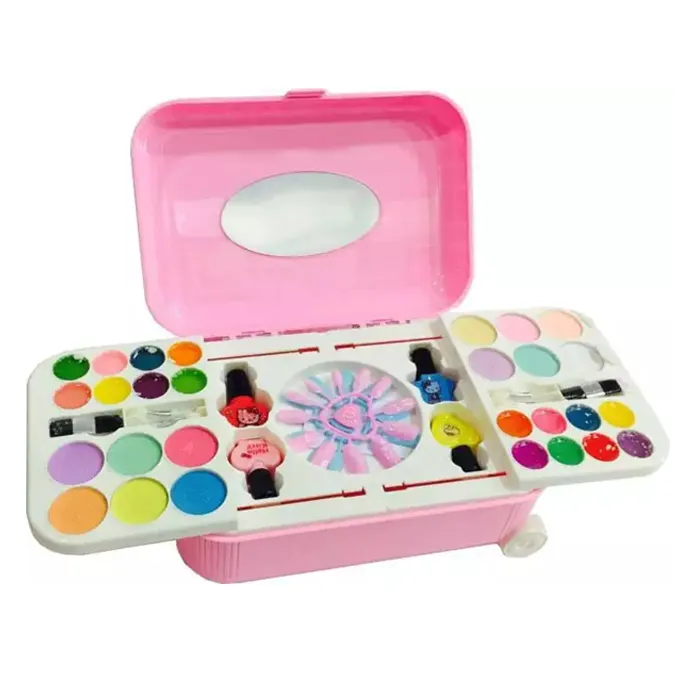 LOL%20Carry%20Box%20Makeup%20and%20Nail%20Art%20Kit%20-%20Image%203