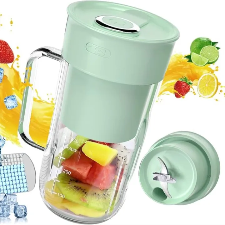Small%20Portable%20Cup%20Blender%20-%20400ml%20Capacity,%20Rechargeable%20with%20Type-C,%20Great%20for%20Travel,%20Gym,%20and%20On-the-Go%20-%20Image%207