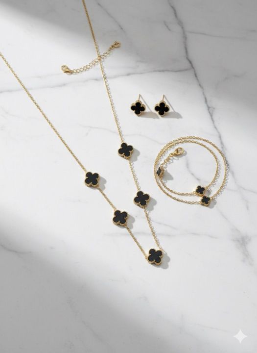 Luxury%20Black%20Clover%20Gold%20Plated%20Jewelry%20Set%20%E2%80%93%203%20Pcs%20-%20Image%203