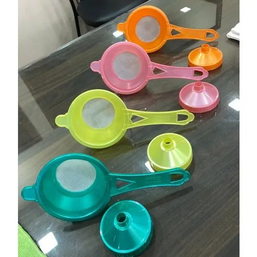 Funnel%20Type%20Plastic%20Tea%20Strainer%20Plastic%20Funnel%20Strainer%20Tea%20Mash%20Best%20Quality%20Pack%20Of%203%20-%20Image%203