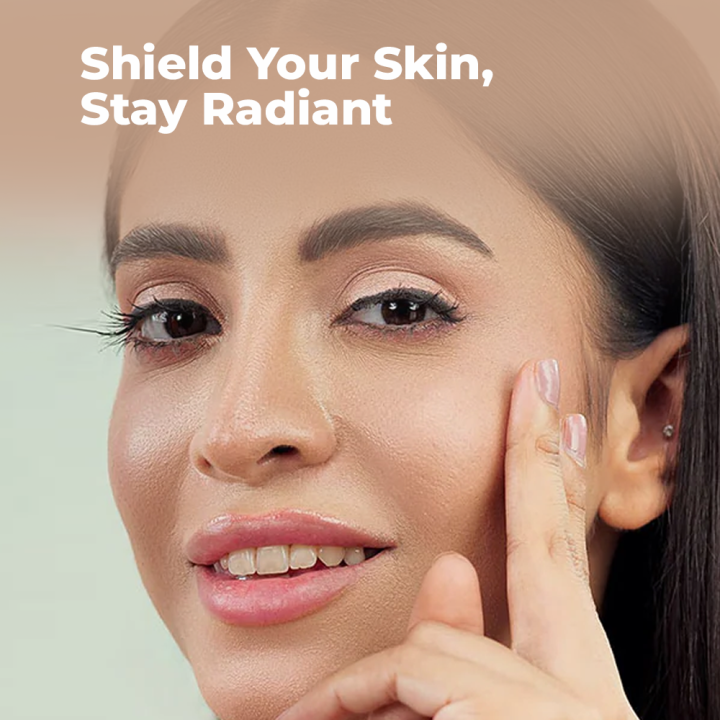 Moon%20Touch%20Tinted%20Sunscreen%20SPF%20-%20Natural%20Finish%20-%2050ml%20-%20For%20Men%20&%20Women%20-%20All%20Skin%20Types%20-%20Image%203