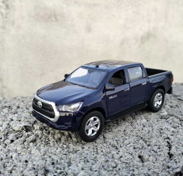 1:36%20Scale%20Toyota%20Revo%20Hilux%204*4(Vego%20Dala)%20Diecast%20Model%20Car%20-Multicolors%20-%20Image%204