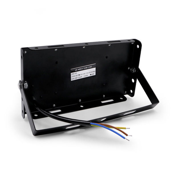 Led%20Floodlight%2050W%20Outdoor%20LED%20Reflector%20Light%20Garden%20Lamp%20AC%20220V%20240V%20Spotlight%20Street%20Lighting.This%20Led%20LIGHT%20Can%20Be%20Used%20On%20Roads,%20Gardens,Spotlight%20,%20Billboards,%20Streets,%20Parks,%20Trees,%20Hotels,%20Residential%20Decoration%20And%20Much%20More.%20-%20Image%207