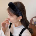 Retro Women Elegant Fluffy Hairband For Women Girls Sweet Hair Decorate Headband Plush Hair Hoop Hair Band. 