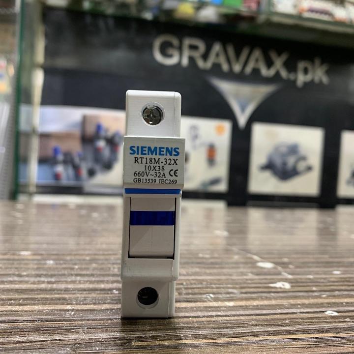 Fuse breaker fuse base 10x38 size