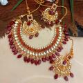 Beautiful Bridal jewellery set for women. 