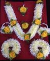 Bridal Artificial Flower Jewellery Set For , Mendhi, and Multi function. 