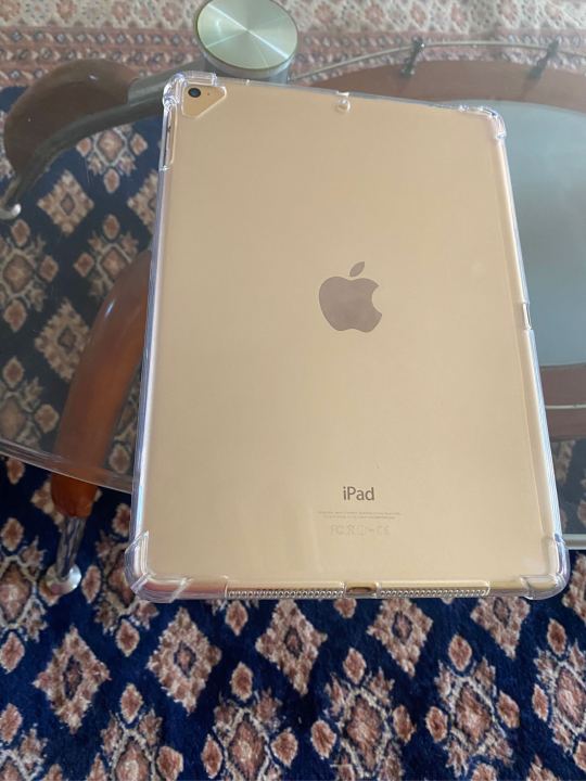 Silicone%20Case%20for%20iPad%205th%20Generation%20/%20iPad%206th%20Generation%20%7C%20Clear%20Soft%20Back%20Transparent%20Cover%20for%20iPad%20Air%20/%20iPad%20Air%202%20%E2%80%93%20Slim%20Shockproof%20TPU%20Protection%20-%20Image%207