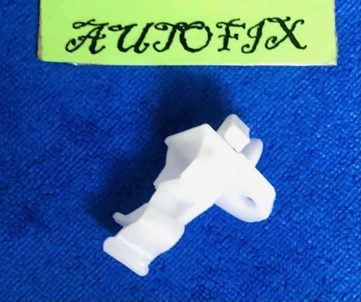 Daihatsu%20Mira%20/%20Move%202018%20bonnet%20rod%20plastic%20clip%2001%20pc%20-%20Image%203