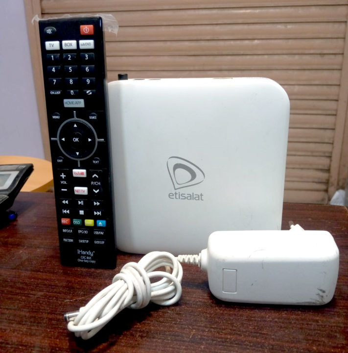 Etisalat%20Smart%20TV%20Box%20Refurbished%20Smart%20TV%20Box%20-%20Image%205