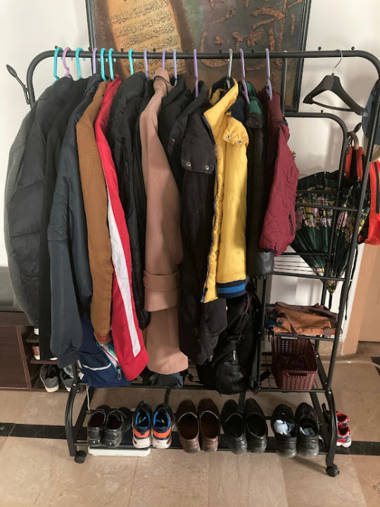 HT%20%20Double%20Pole%20Clothing%20Rack%20Freestanding%20Coat%20Hanger,%20Clothes%20Hanging%20Rails%20With%20Lower%20Storage%20Shelf%20-%20Image%204