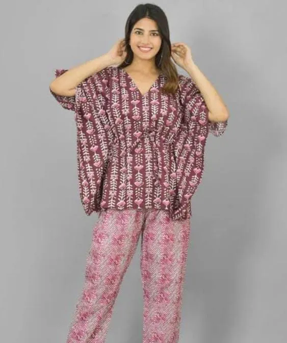 Travel-Friendly%20Wrinkle-Resistant%20Chiffon%20Top%20-%20Image%206