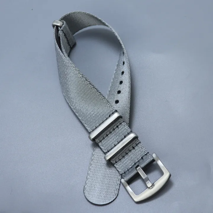 Universal%20High%20Quality%20Nylon%2020mm%2022mm%20For%20Marine%20Corps%20Military%20Watchband%20Mechanical%20Diving%20Watch%20Strap%20Replace%20-%20Image%205