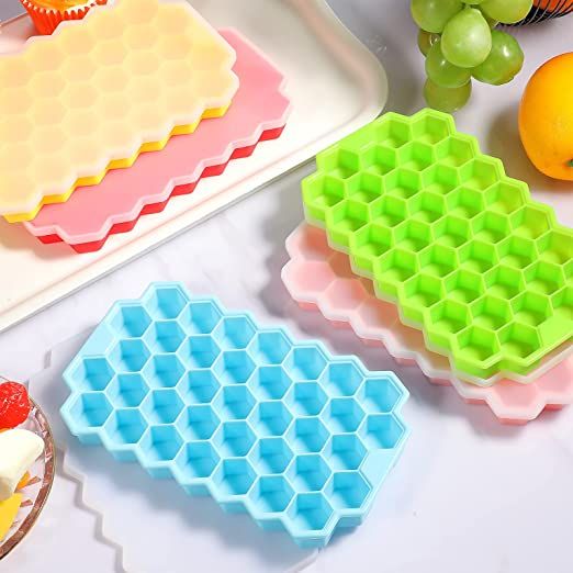 Honey%20Cube%20Honeycomb%20Tray%2037%20Silicone%20Cubes%20Ice%20Cube%20Making%20Mold%20with%20Lids%20-%20Image%202