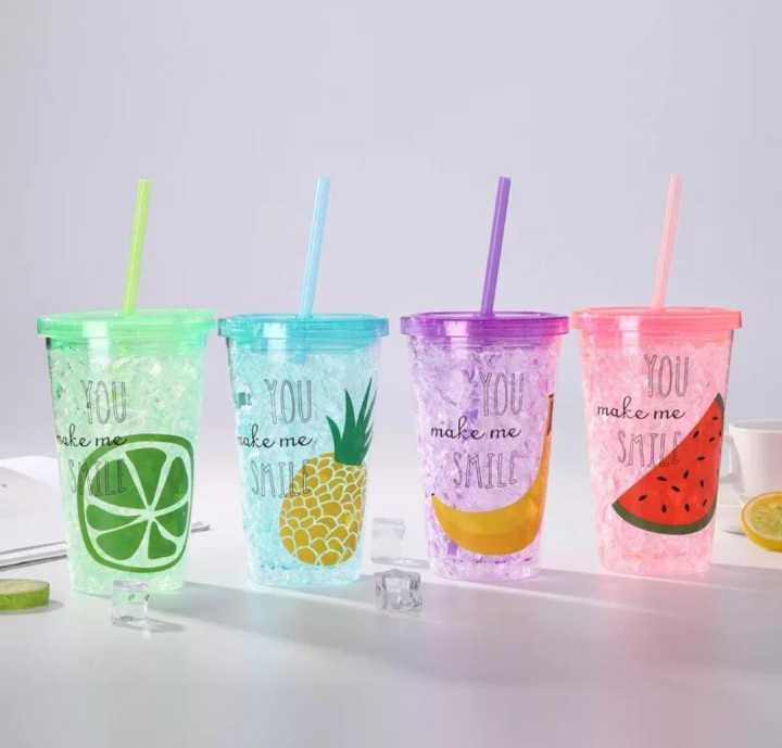 Reusable%20Plastic%20Double%20Wall%20Water%20Cup%20with%20Straw%20and%20Lid%20-%20Image%204