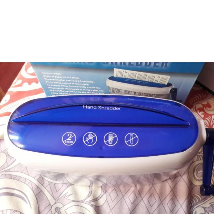 Manual%20Paper%20Shredder%20A4%20SIZE%20(Strip%20Cut)%20-%20Transparent%20-%20Image%206