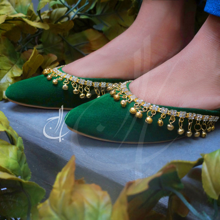 Velvet Khussa in 5 Colour
