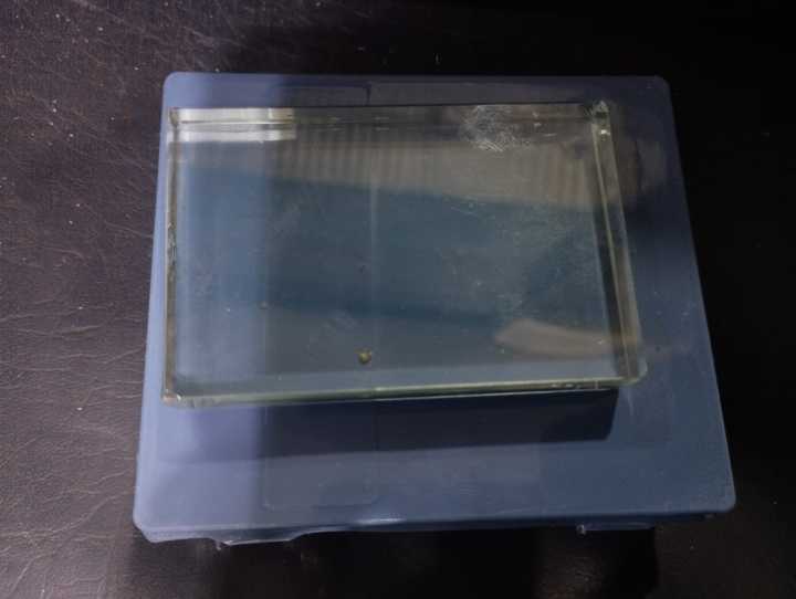 Thick Glass Slab, Premium Quality, Rectangular Shaped, Vintage Clear Glass, Transparent and Reflective Slab.